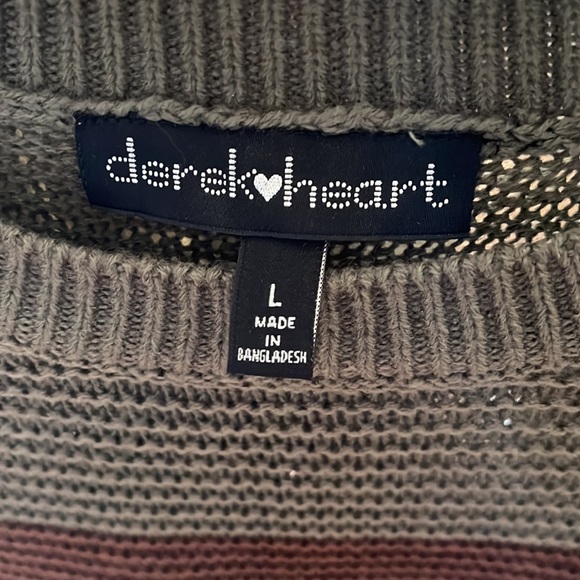 Kalamata & Egret Stripe Button-Shoulder Sweater - Juniors / Size L - Picture 5 of 6